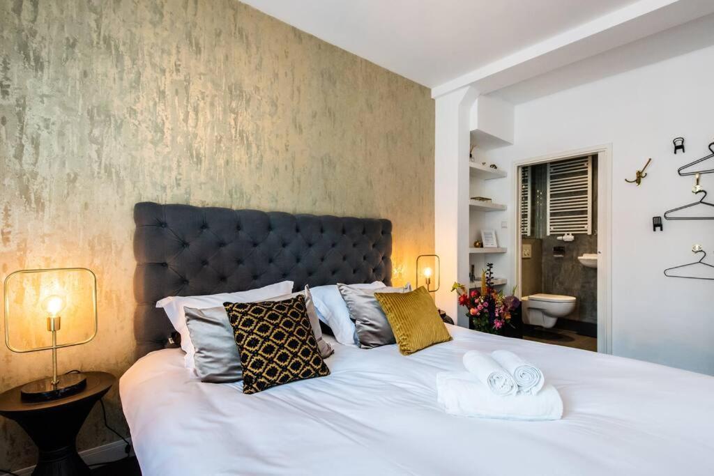 Luxurious Boutique Suite In City Center Амстердам Екстериор снимка